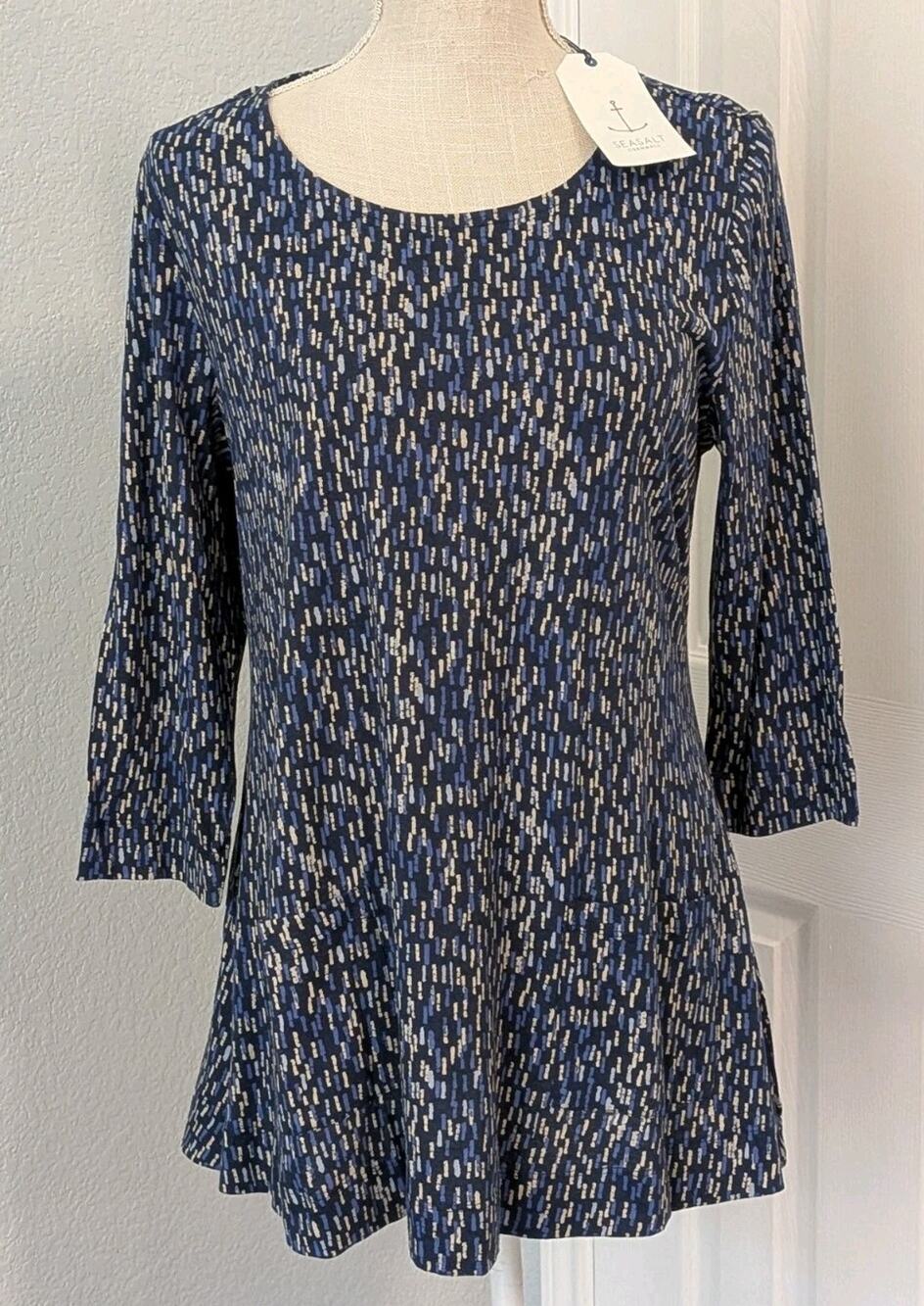 NWT Women's Seasalt Cotton ¾ Sleeve Jersey Top in Water Reflections Drawing Book